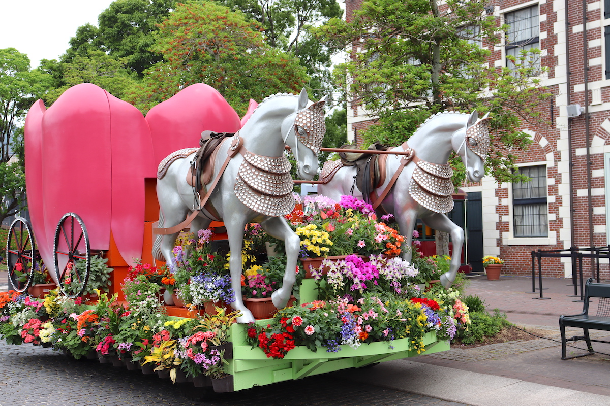 ハウステンボスの花の馬車